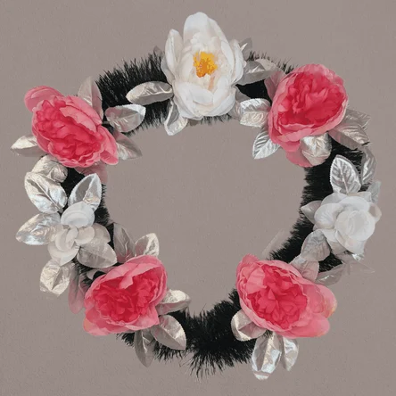 Венок на похороны бескаркасный серебристо-розовый