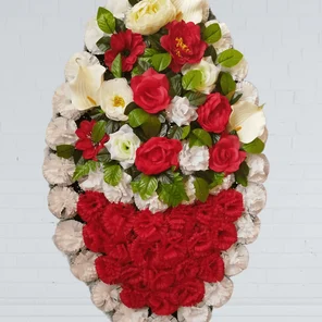 Ритуальный венок на похороны красно-белая корзина 110 см